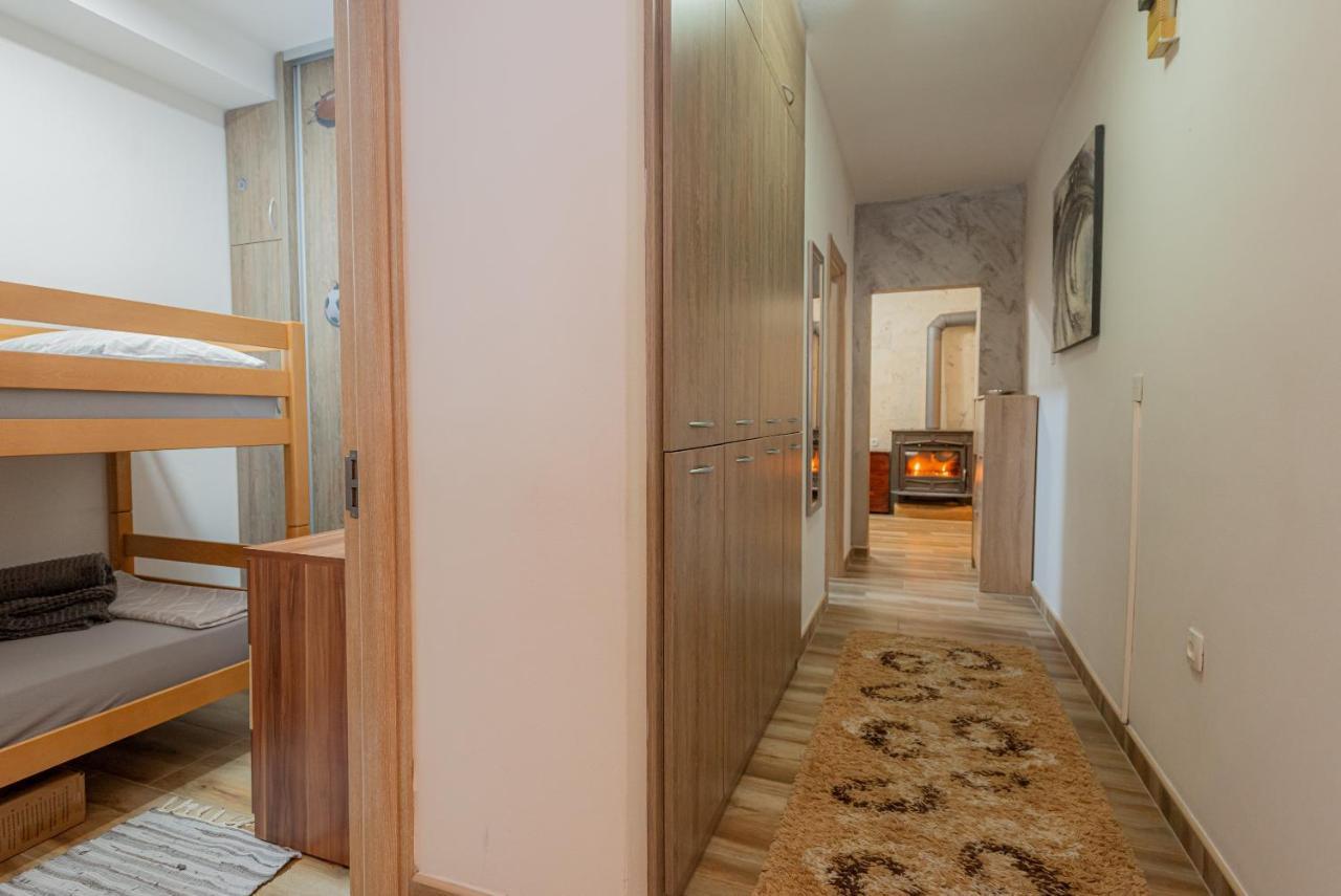 Sea Front 171 Apartment Котор Екстериор снимка