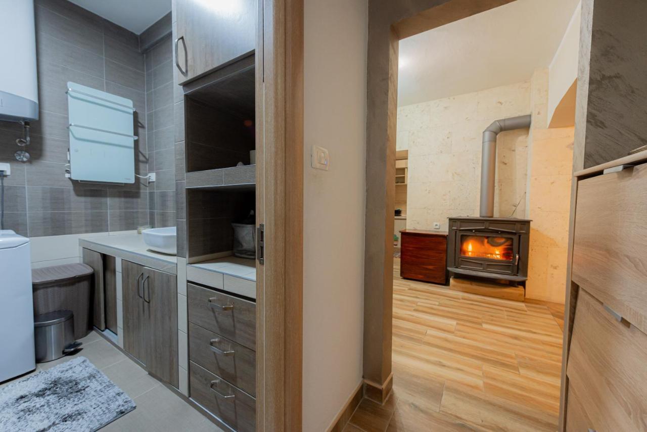 Sea Front 171 Apartment Котор Екстериор снимка