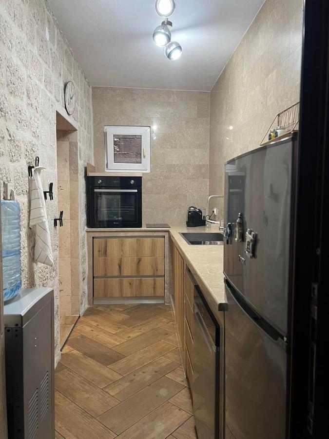 Sea Front 171 Apartment Котор Екстериор снимка